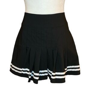 Black and White Pleated Women's Skirt